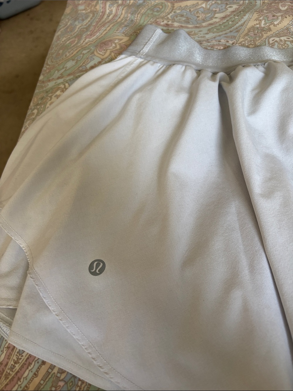 lululemon skirt with shorts bag included
